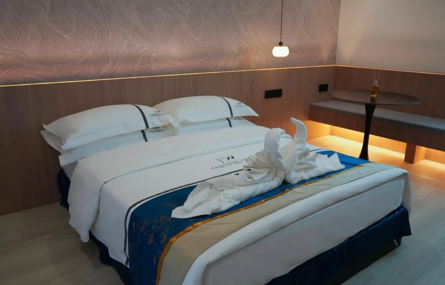 Edenwood Hotel By Qravel George Town